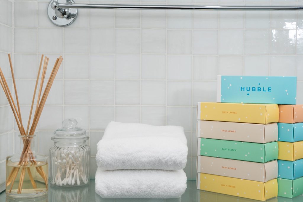 soap, shampoo, washcloth, toiletries, bathroom, diffuser